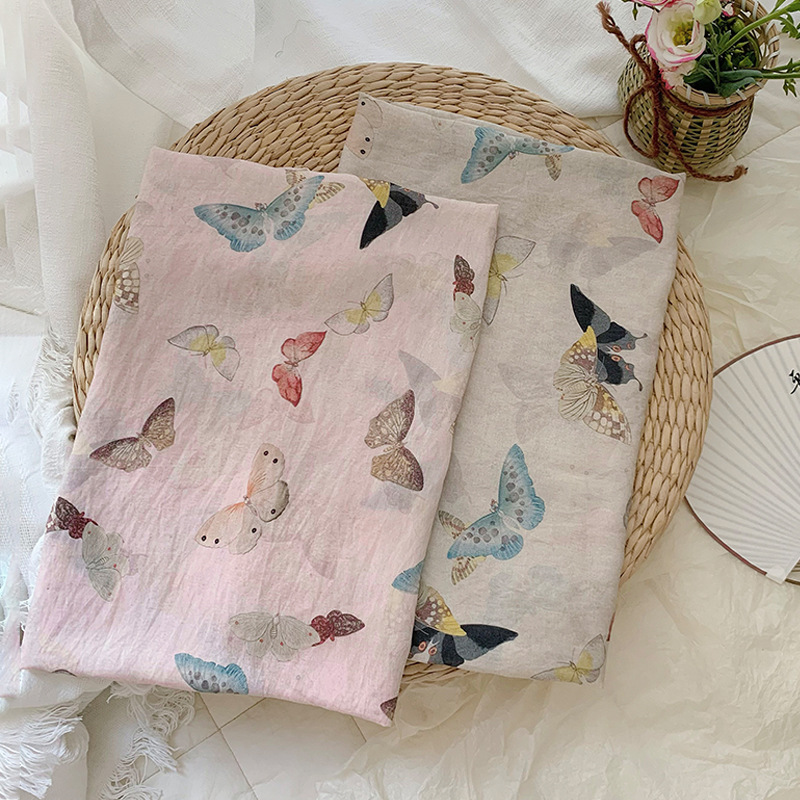 Summer Clothing Fabric - Kelebekler Baskı Bej Pembe Kumaş Üzerine