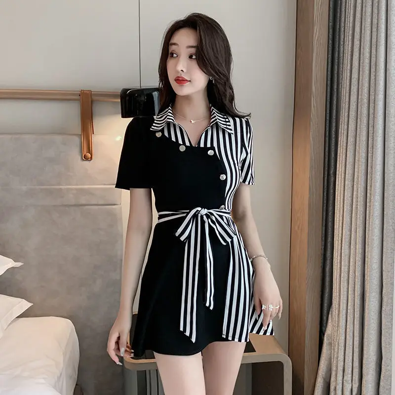 Gömlek ve Bluzlar Kadın Kısa T - Summer Clothing Trends 2025 incelemesi ve fiyatı